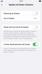 Como ativar e desativar o roaming de dados - Apple iPhone SE (2ª geração) - Passo 6